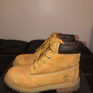 Timberland tan winter boots